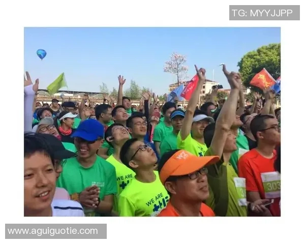 深圳城市马拉松精彩点评街舞队表现状态引人瞩目