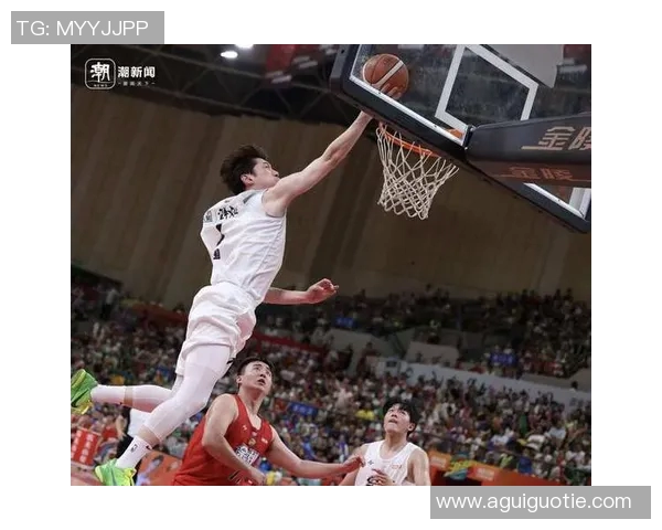 西安篮球队荣登篮球意识排行榜第五名展现出色团队协作与战术执行能力 西安篮球队荣登篮球意识排行榜第五名展现出色团队协作与战术执行能力