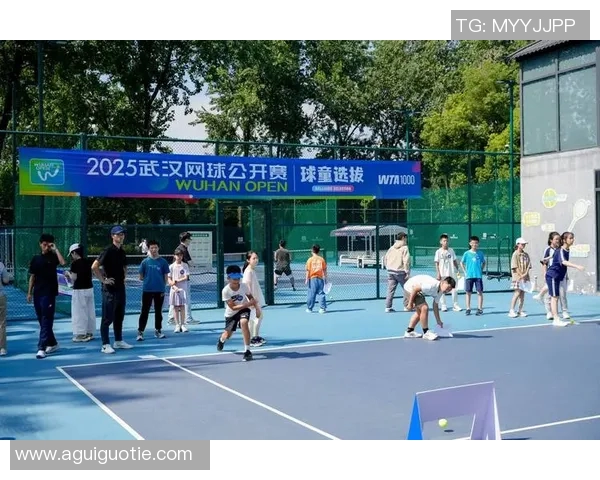 武汉网球队的节奏揭秘：网球巨献背后的故事与精神