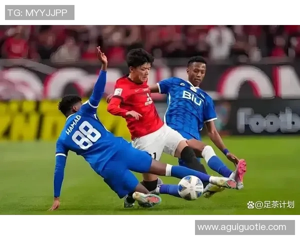 浦和红钻迎战太阳队展现激情对决的足球盛宴