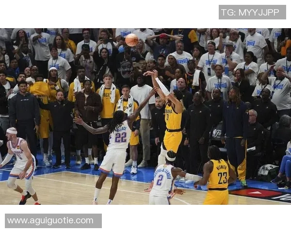 骑士与步行者精彩对决集锦回顾展现篮球魅力与团队精神