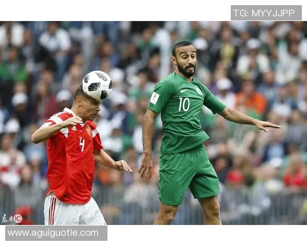 俄罗斯与沙特足球比赛球衣对比分析及设计风格探讨 俄罗斯与沙特足球比赛球衣对比分析及设计风格探讨