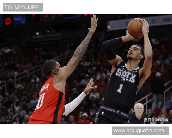 精彩对决篮球直播火箭队挑战马刺队全场比赛精彩瞬间回顾 精彩对决篮球直播火箭队挑战马刺队全场比赛精彩瞬间回顾