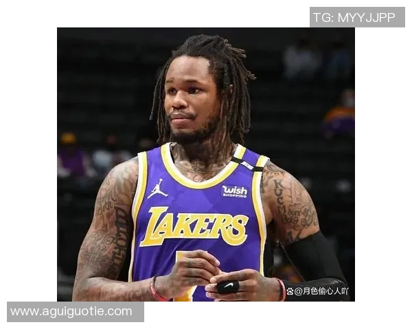 考文顿与湖人激战正酣谁能在这场对决中笑到最后