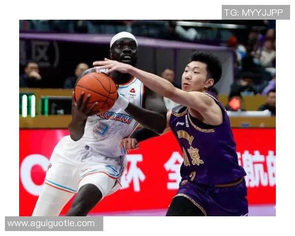 山东男篮迎战北控全力争胜期待精彩对决展现篮球魅力与团队精神