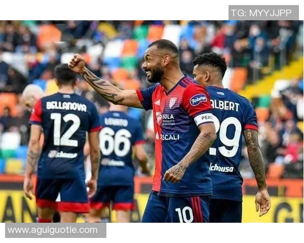 马赛与巴黎圣日尔曼的激烈对决揭示法甲争冠新局势 马赛与巴黎圣日尔曼的激烈对决揭示法甲争冠新局势