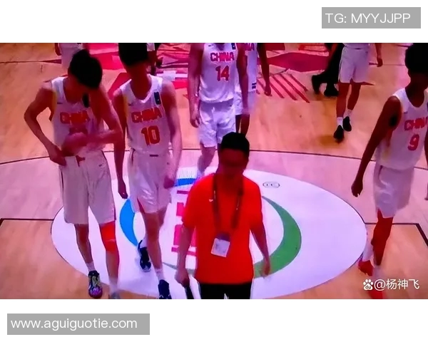 中国男篮精彩对决喀麦隆全场录播回顾与精彩瞬间分析 中国男篮精彩对决喀麦隆全场录播回顾与精彩瞬间分析