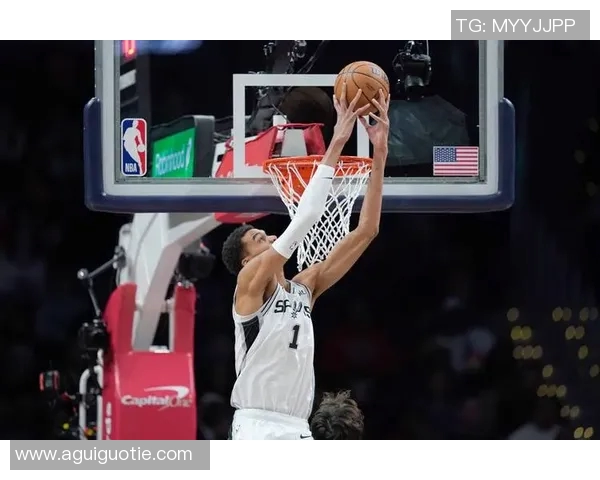 文班亚马新赛季表现惊艳场均20分10篮板3盖帽展现超强实力